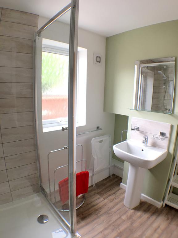 Phoenix House Apartments Уолсолл Экстерьер фото